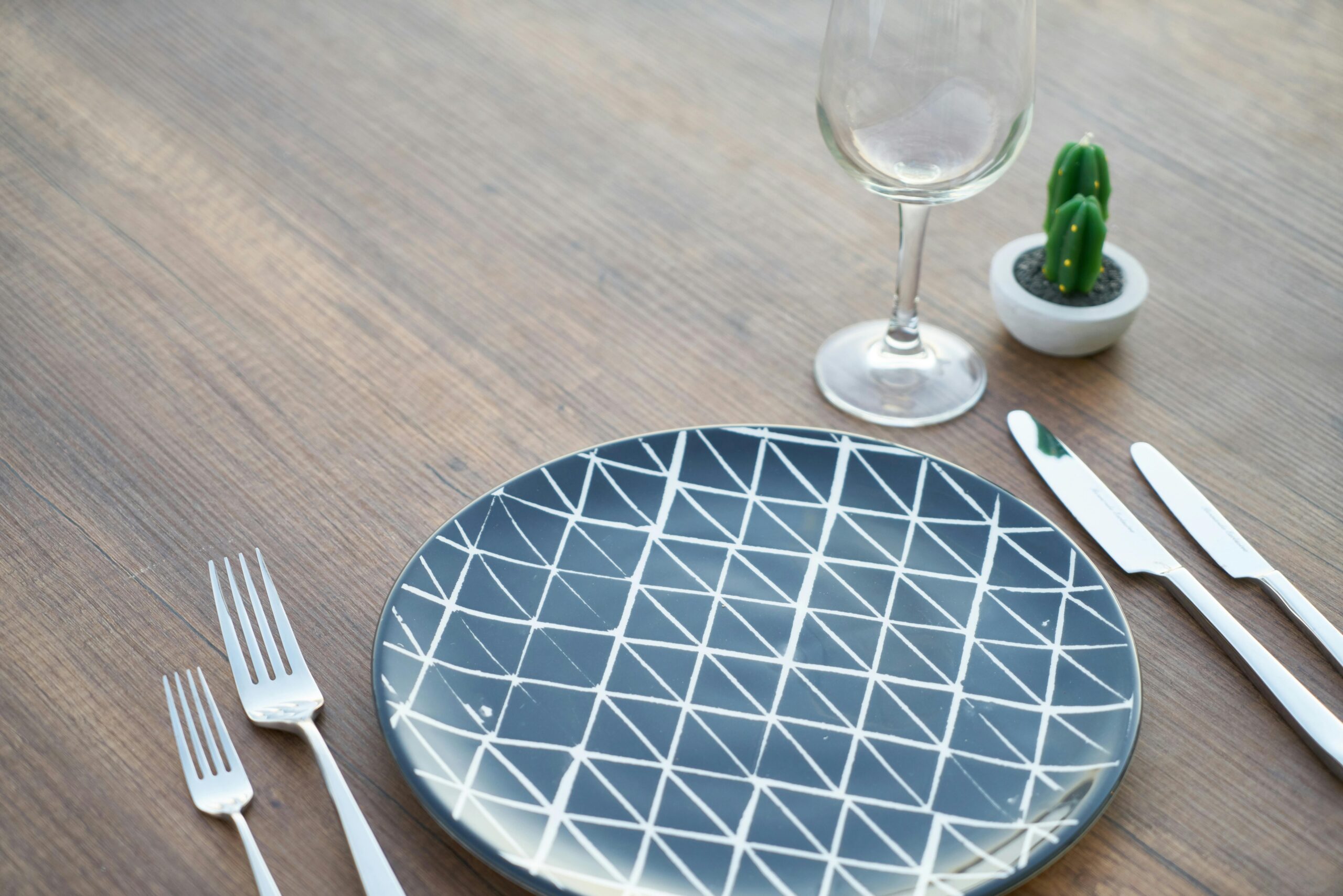 Read more about the article Buy The 10 Best Knife and Spoon Sets (Tested and Reviewed)